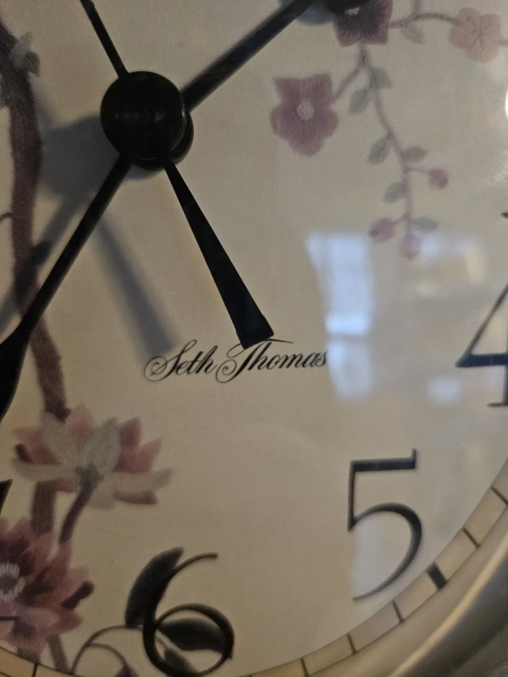 VINTAGE WOODEN BIRD CLOCK